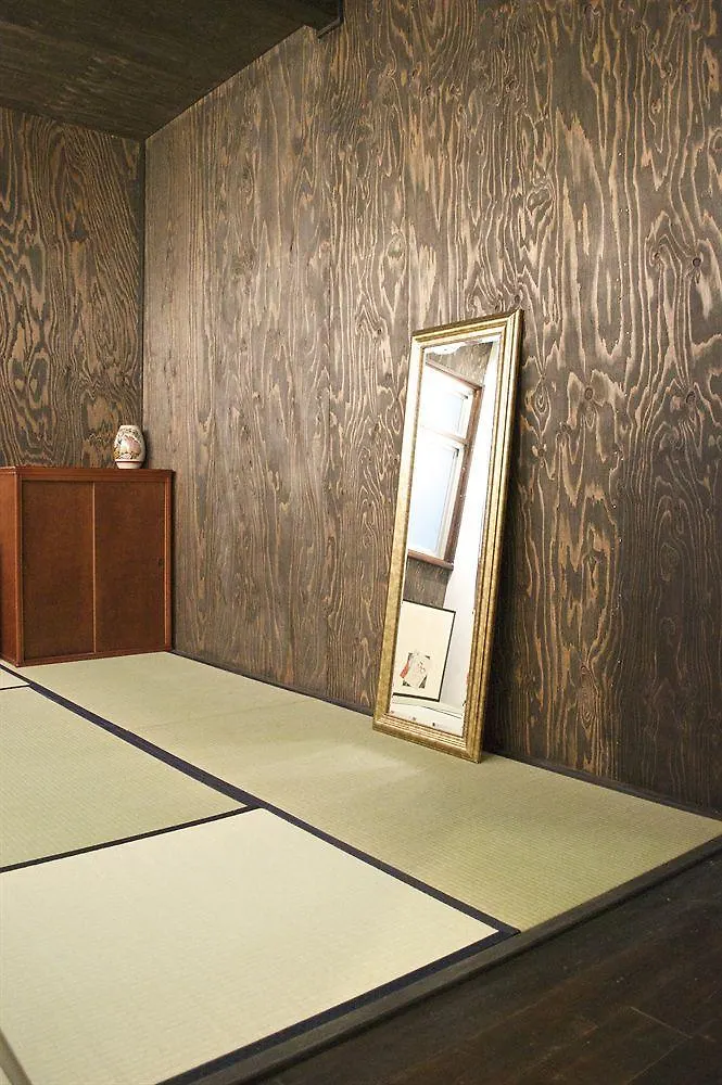 1/3Rd Residence Guest House Yashiki Tokyo 2*,  Japan